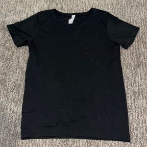 lululemon short sleeve swiftly tech *relaxed fit in size 6